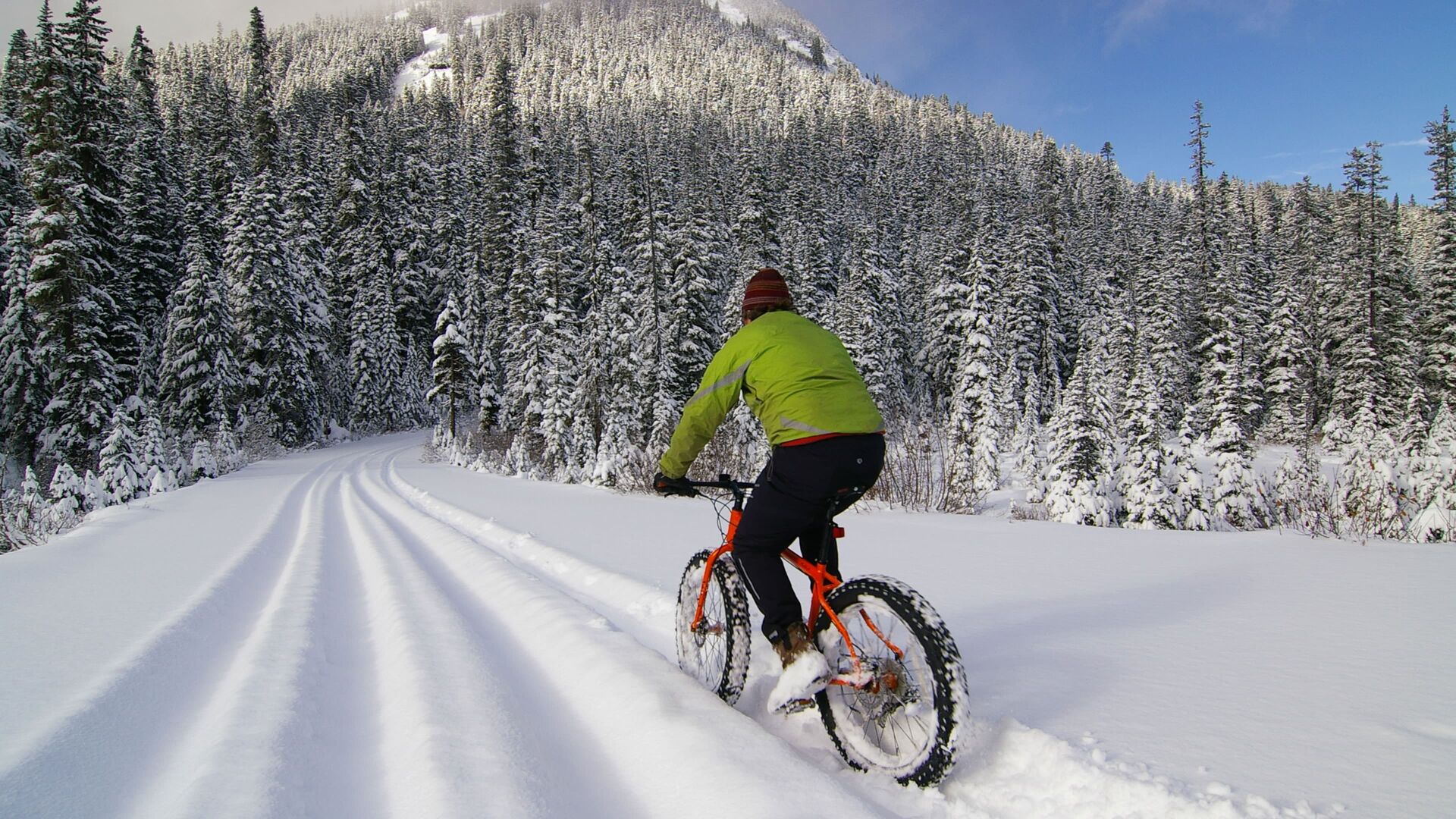 Aktivurlaub mit dem Mountenbike im Winter