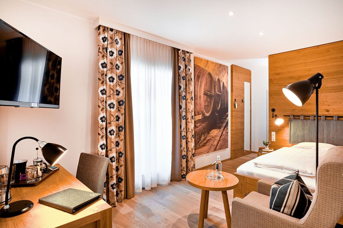 Einzelzimmer im Natur-Design-Stil